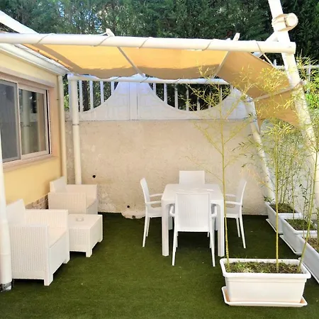 Paglianiti Aparthotel 4*