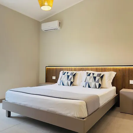 Paglianiti - Your Family Residence! 布里亚蒂科