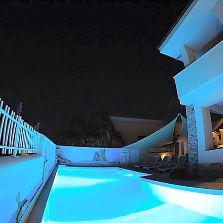 Paglianiti - Your Family Residence! 4* 布里亚蒂科