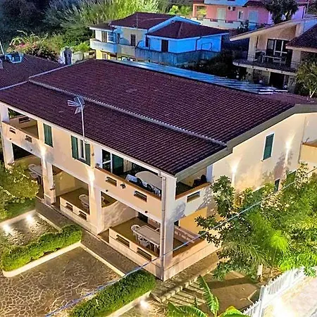 Paglianiti - Your Family Residence! 公寓式酒店