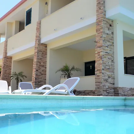 Paglianiti - Your Family Residence! Lejlighedshotel