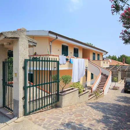 Paglianiti Aparthotel 4*