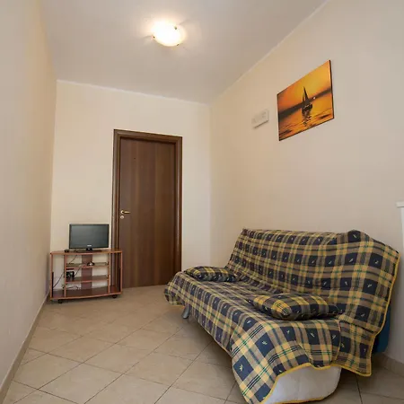 Paglianiti - Your Family Residence! Бриатико