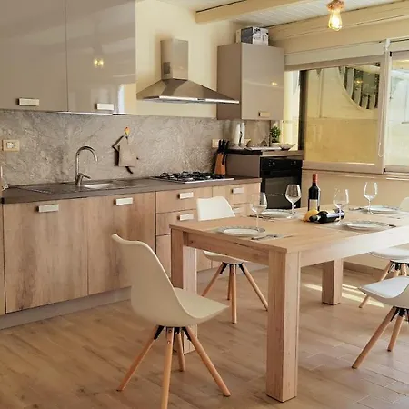 Paglianiti - Your Family Residence! Бриатико