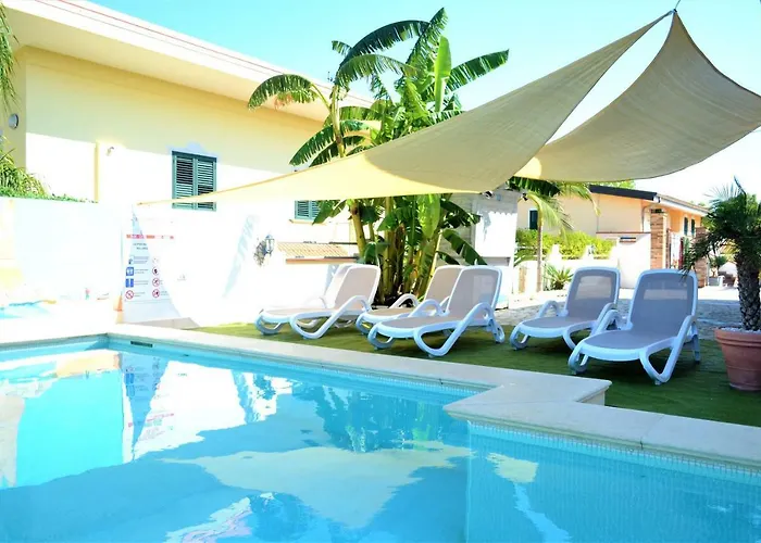 Apart-hotel Paglianiti - Your Family Residence! 4*